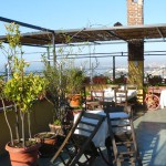 Verwaiste Dachterrasse in Istanbul. Foto: Konny Kellner